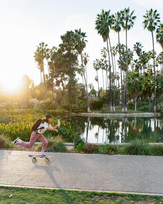 Vans x Lizzie Armanto Revine cu o Noua Colectie de Toamna
