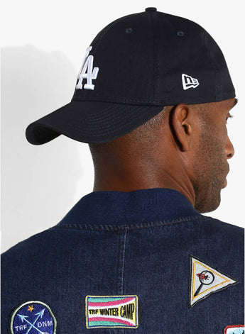 ACCESORII > SEPCI BARBATI NEW ERA Sapca League Essential 39Thirty Los Angeles Dodgers Negru - vgeneration.ro