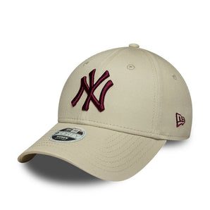 Șapcă New Era 9Forty Women League Essentials Ny Yankees Reglabilă Bej