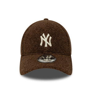 Șapcă New Era 9Forty Winter Borg Ny Yankees Reglabilă Maro