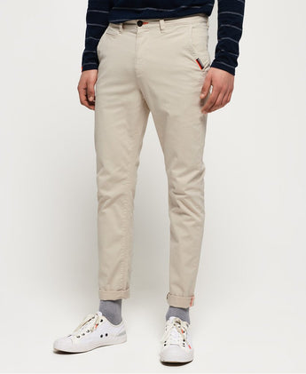 IMBRACAMINTE BARBATI SUPERDRY Pantaloni International Chino Lite Slim Bej - vgeneration.ro